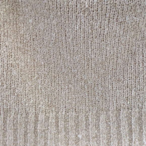 American Eagle Sweater - Picture 5 of 5